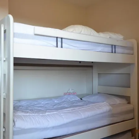 In With Sea View, Cleaning Included *